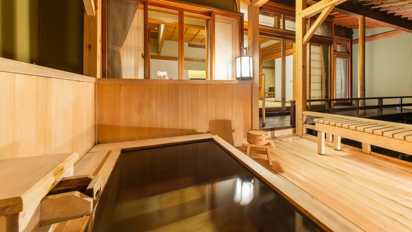 色浴衣にレイトチェックアウトも!特典盛りだくさんの温泉宿4256520