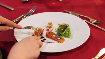 食事・飲み物 / 8