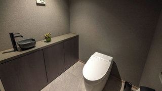 デラックス 4 人部屋 バルコニー マウンテンビュー