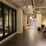 ホテルに入ると
アートがお出迎え / 3