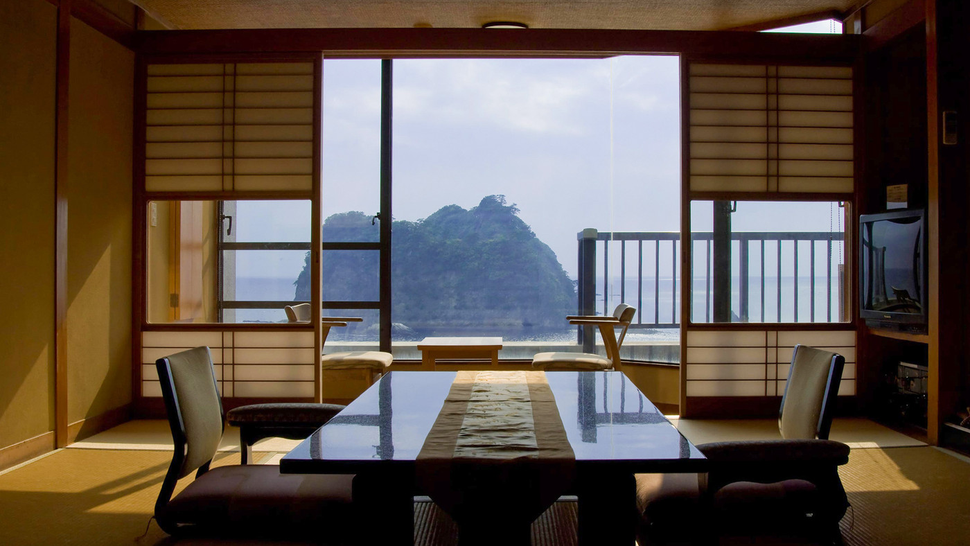 波打ち際の露天風呂に感動♪絶景が楽しめる温泉旅館4277552