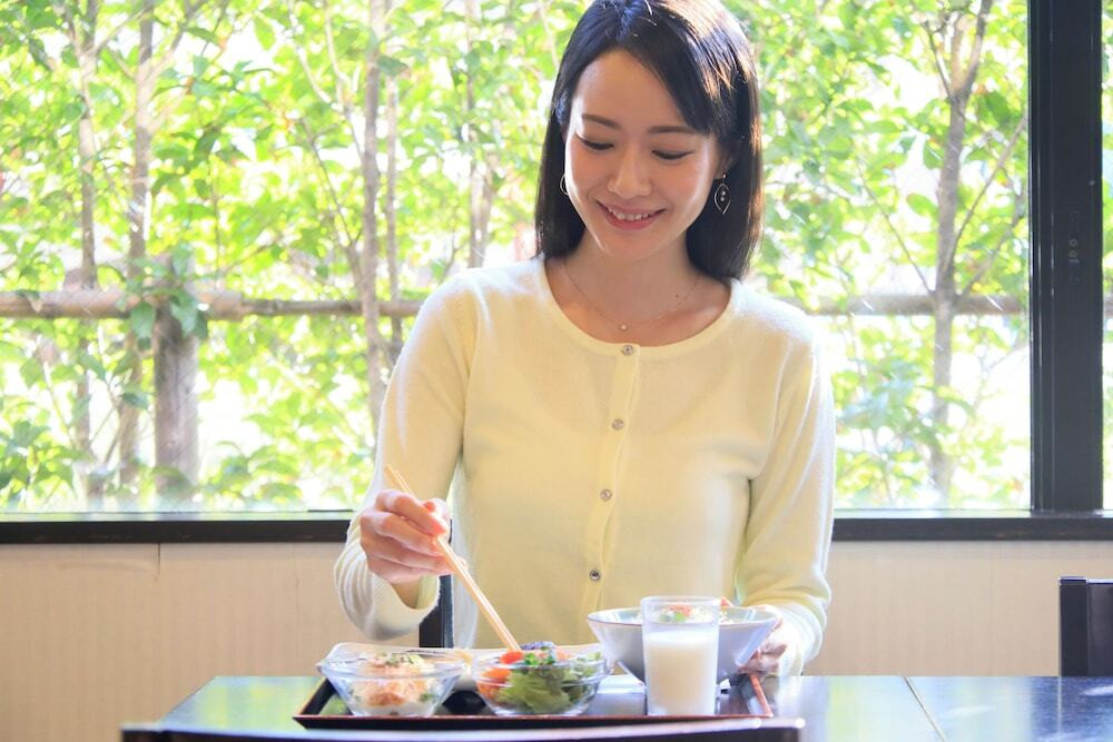朝食