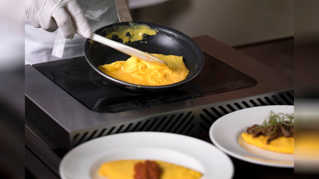 100種類以上の料理が並ぶ
豪華な朝食 / 3