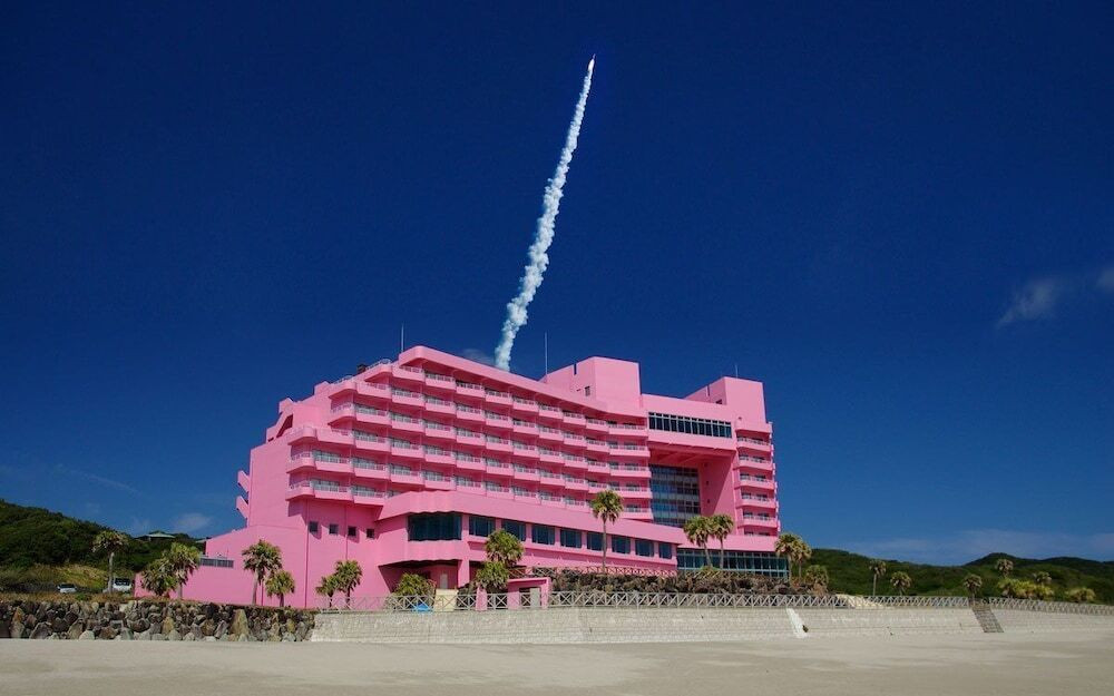全室オーシャンビュー。「宇宙に一番近い島」の絶景リゾートホテル3461311