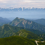山形の日本百名山『月山・朝日岳』への登山のおすすめ！美しい稜線を見に行こう！