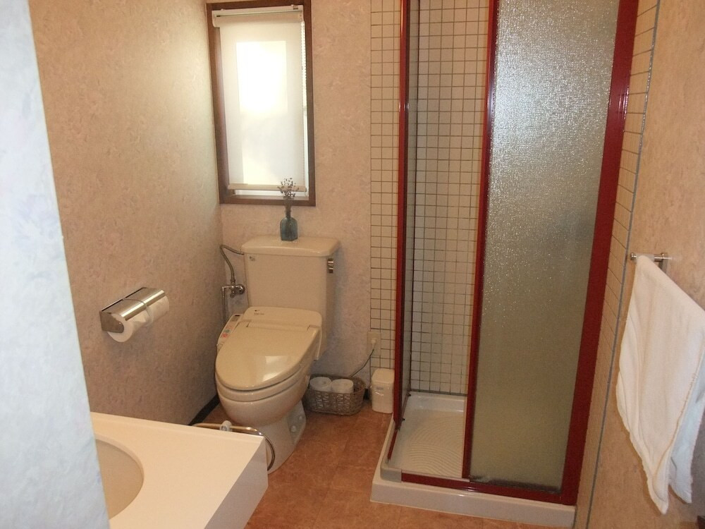 バスルームのシャワー