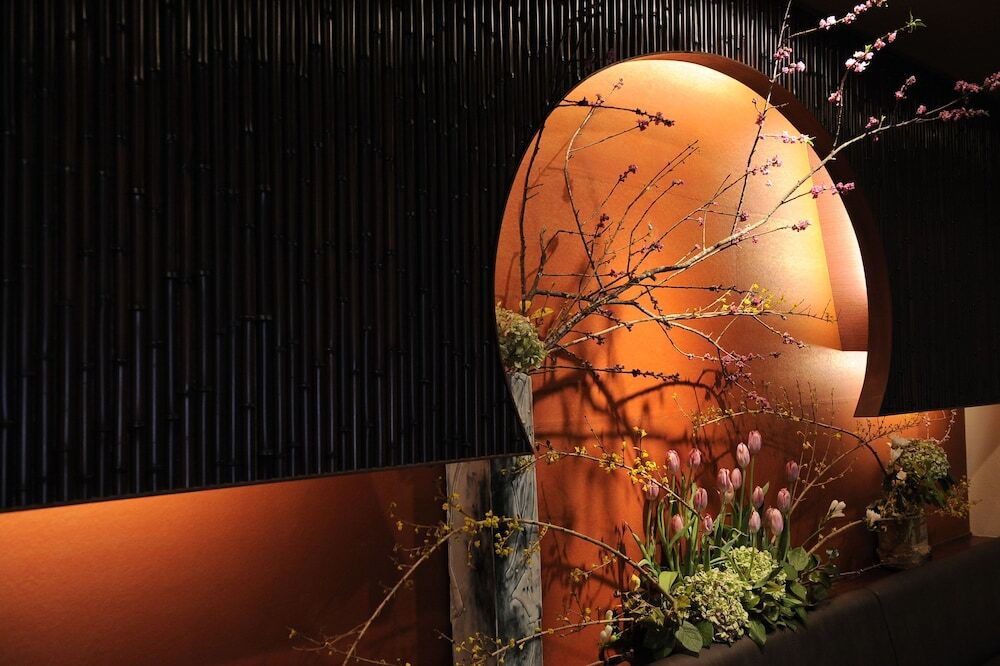 チェックイン / チェックアウト キオスク