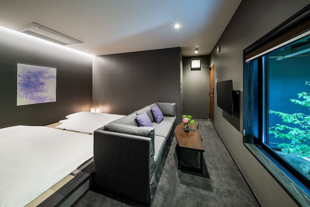 ヒノキの香りに包まれる貸切風呂でロマンティックな時間を3415463