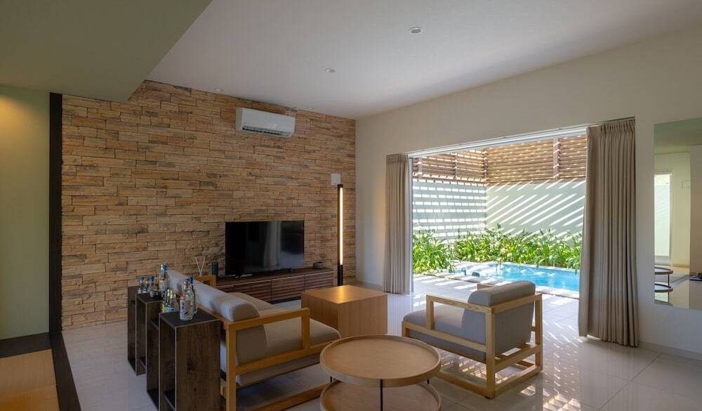 サンダンカ　リビングルーム / 3