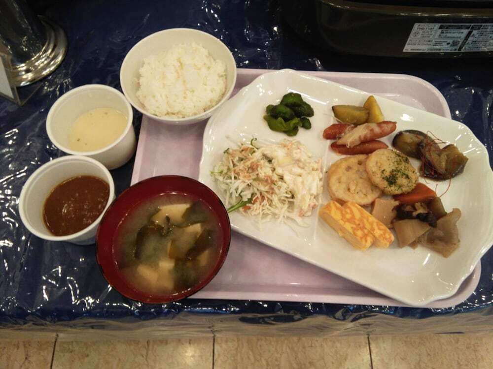 朝食