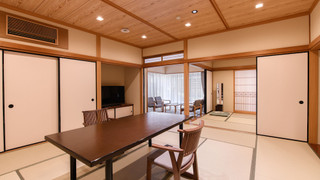 ラグジュアリー トリプルルーム 禁煙 専用バスルーム