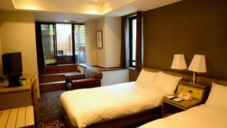 [森の中の露天風呂]付デラックスツインルーム 禁煙 - 宿泊されるお客様(お子様含む)を含めた人数検索をした上ご予約頂きますようお願い致します