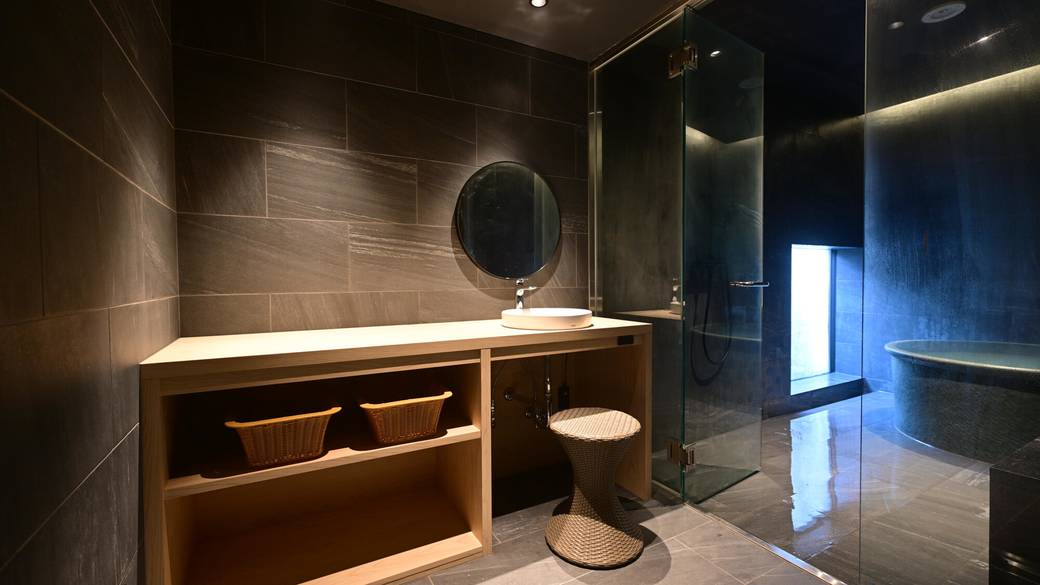 貸切風呂「碧」脱衣所 / 4