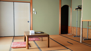 ファミリー 4 人部屋