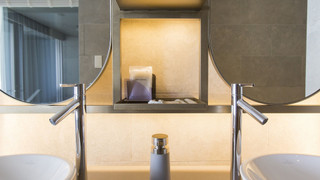 アンテルームスイート（ダブルベッド2台・ソファベッド2台）