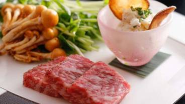 食事・飲み物 / 18