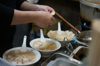 「ばりこて 高田馬場店」料理 600332 ラーメン製作中