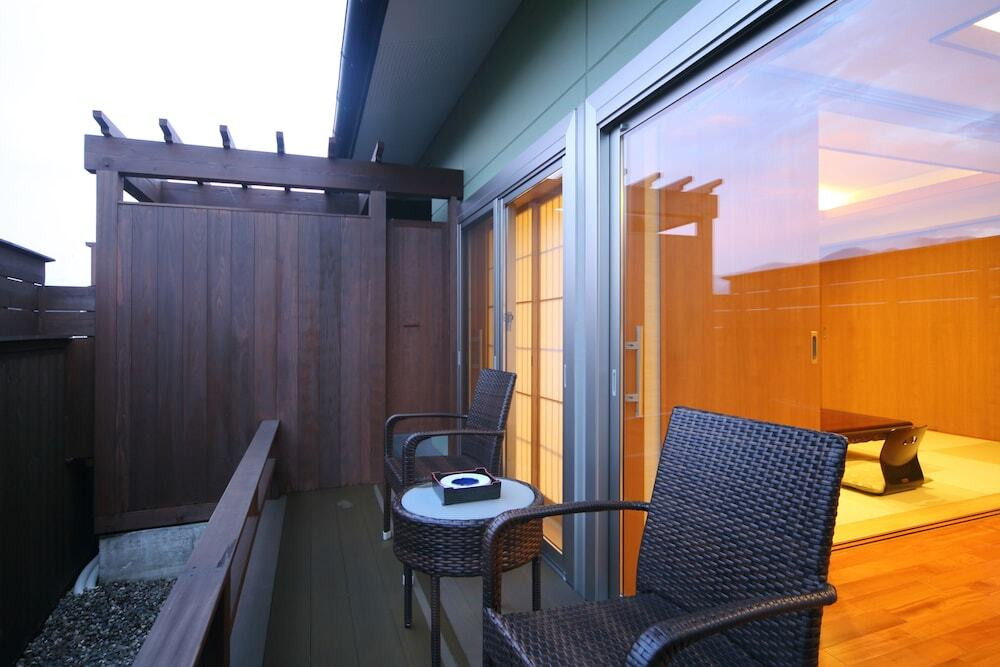 花由エリア 離れAタイプ テラス