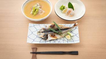 食事・飲み物 / 16