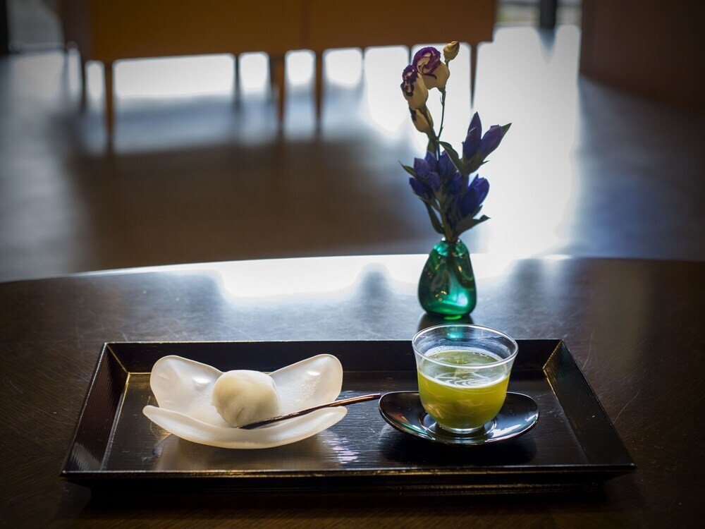 ロビーラウンジ