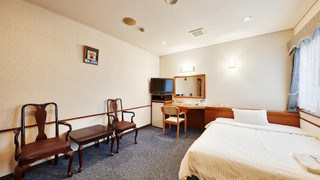 スーペリア ダブルルーム ダブルベッド 1 台 喫煙可