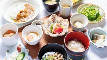 食事・飲み物 / 2