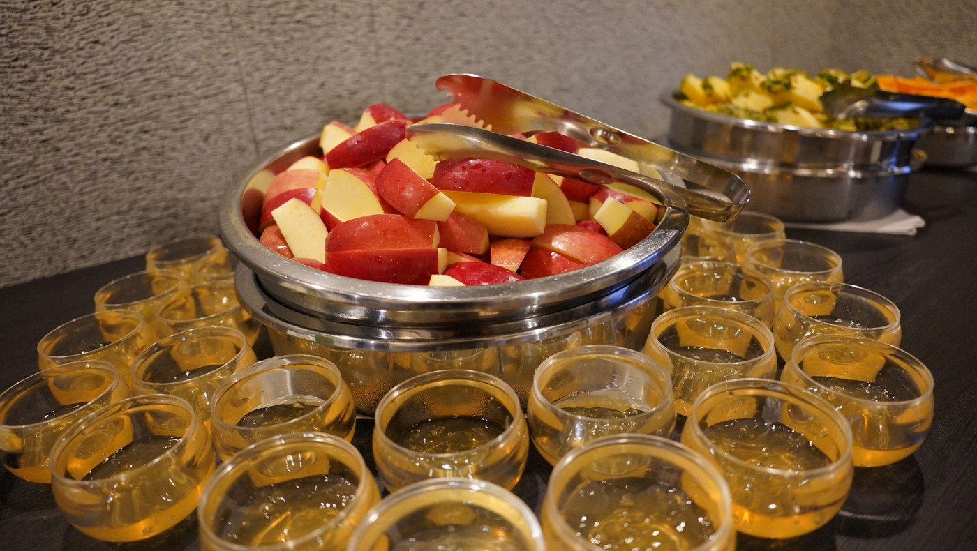 ご当地グルメ「平川サガリカレー」＆「りんご風呂」で体イキイキ♪3996182