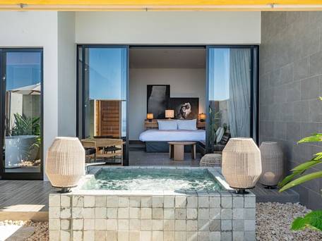 One Suite THE GRAND / 2