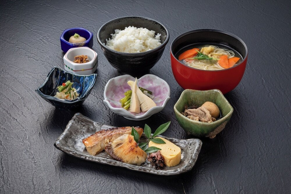 朝食