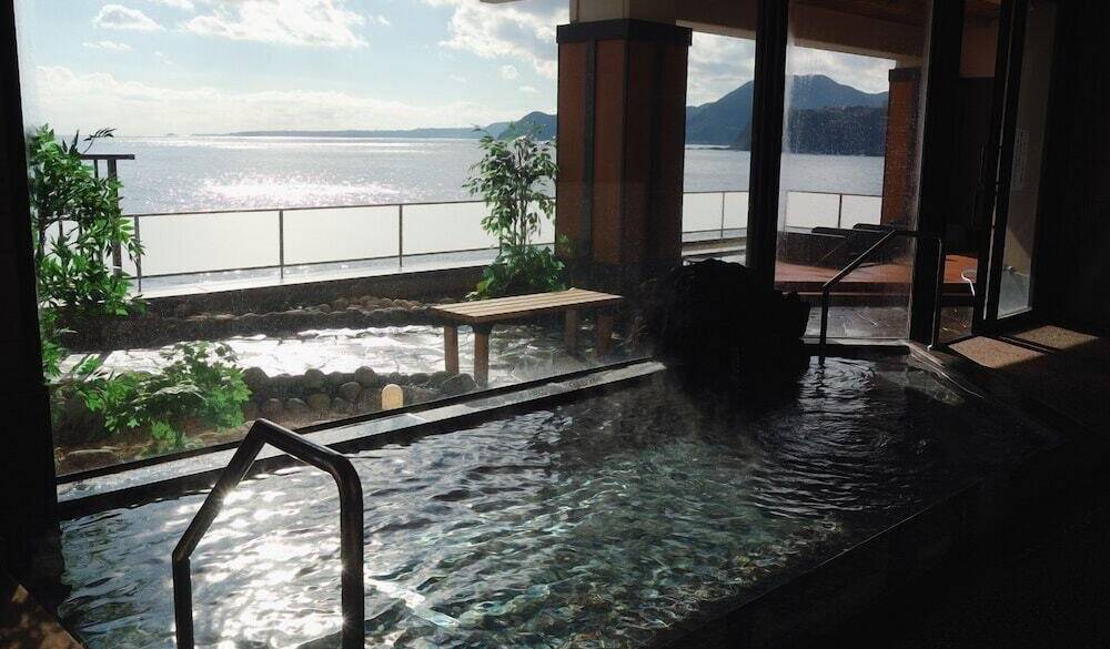 個性的な大浴場で
湯めぐり気分 / 3