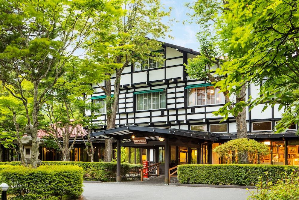 二郎と菜穂子が目に浮かぶ…「風立ちぬ」に出てきそうなクラシックホテル3486464