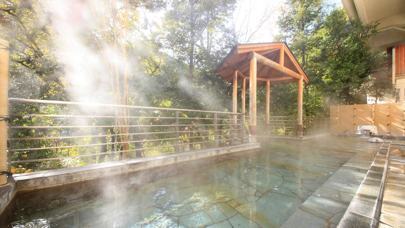 露天風呂、ジェット風呂、打たせ湯、 泡風呂など多彩なお風呂が自慢4276559