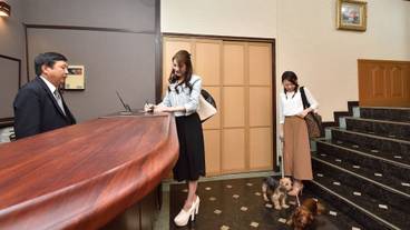 チェックイン / チェックアウト キオスク / 1