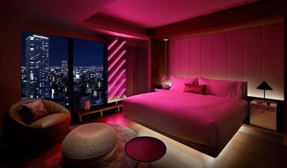 非日常な雰囲気の客室 / 2