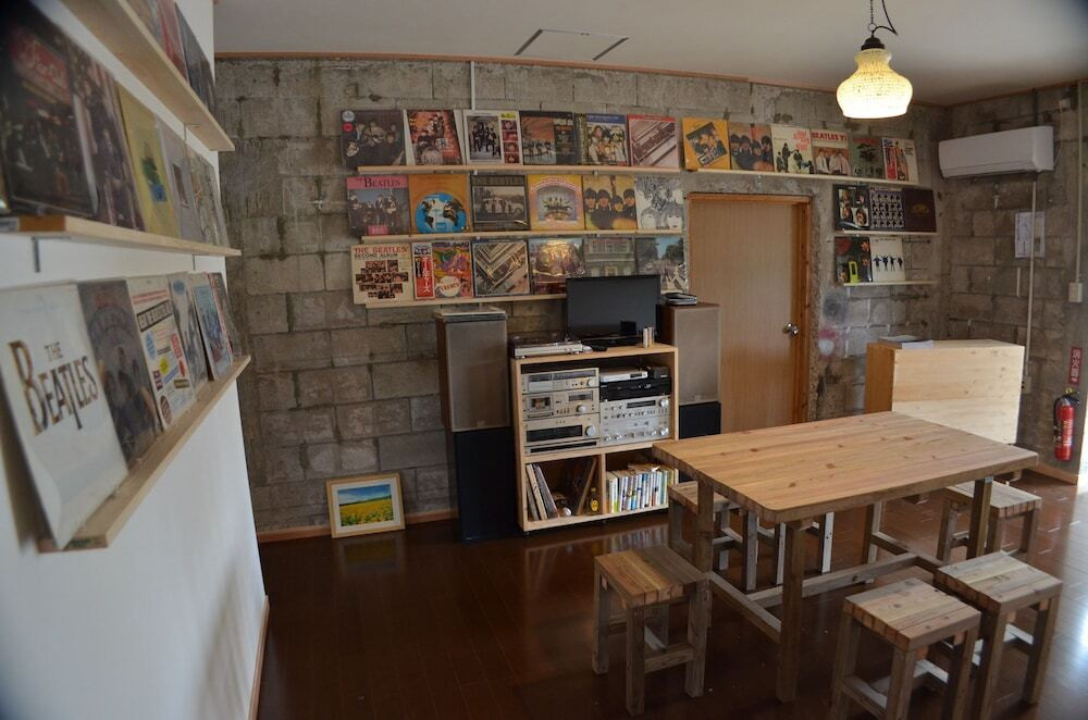 チェックイン / チェックアウト キオスク