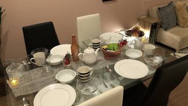 客室内のダイニングエリア / 39