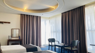 デラックスルーム 禁煙 （セミダブルベッド2台）