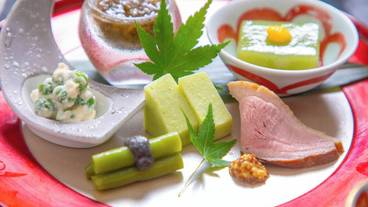 食事・飲み物 / 10