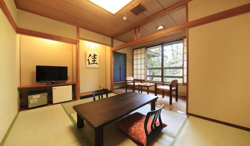 景色の良いお部屋から
四季折々の自然を眺める / 3
