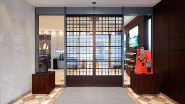 内部エントランス / 3