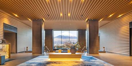 HOTEL CLAD