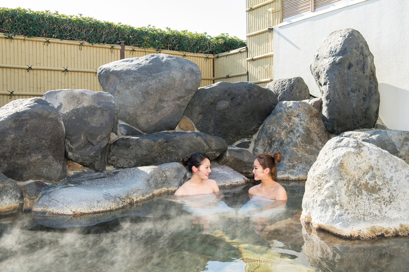 2種類の源泉で疲れを洗い流して「芳賀温泉 ロマンの湯」2386069