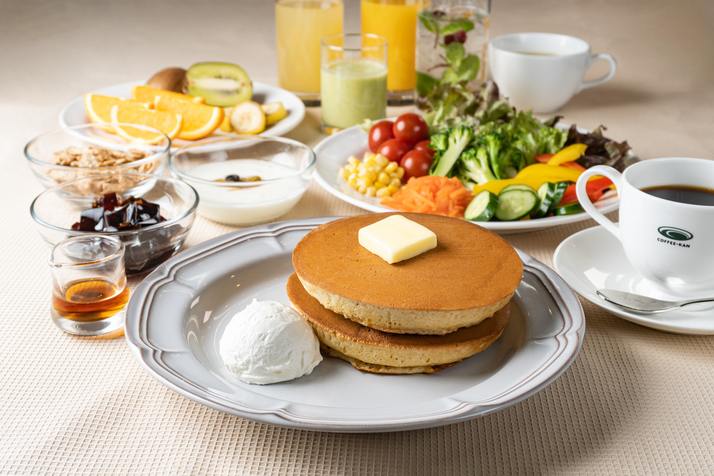 連泊しても飽きない!選べるメインとハーフビュッフェの朝食4777797