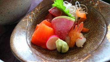 日本料理レストラン「和食からまつ」の会席料理 / 1