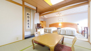 【本館】和洋室（和室6畳+ベッド2台） 禁煙