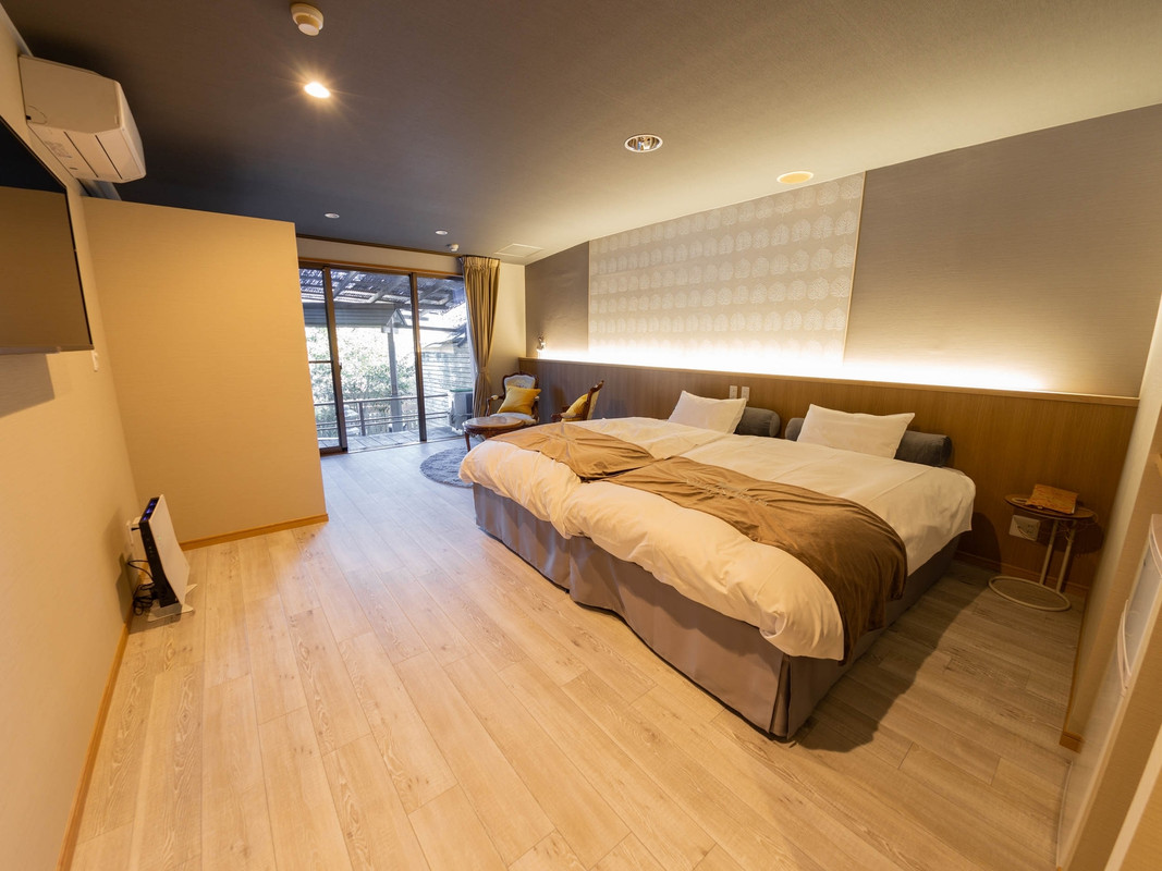 露天風呂付客室  洋室