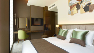 アクセシブルクイーン (喫煙可)