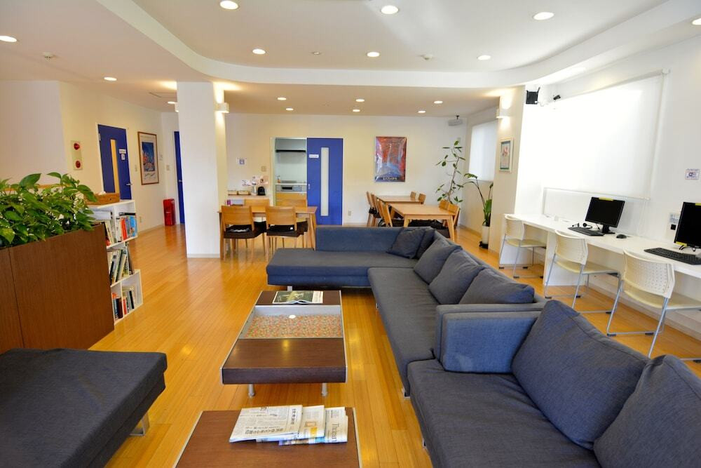 ロビーラウンジ