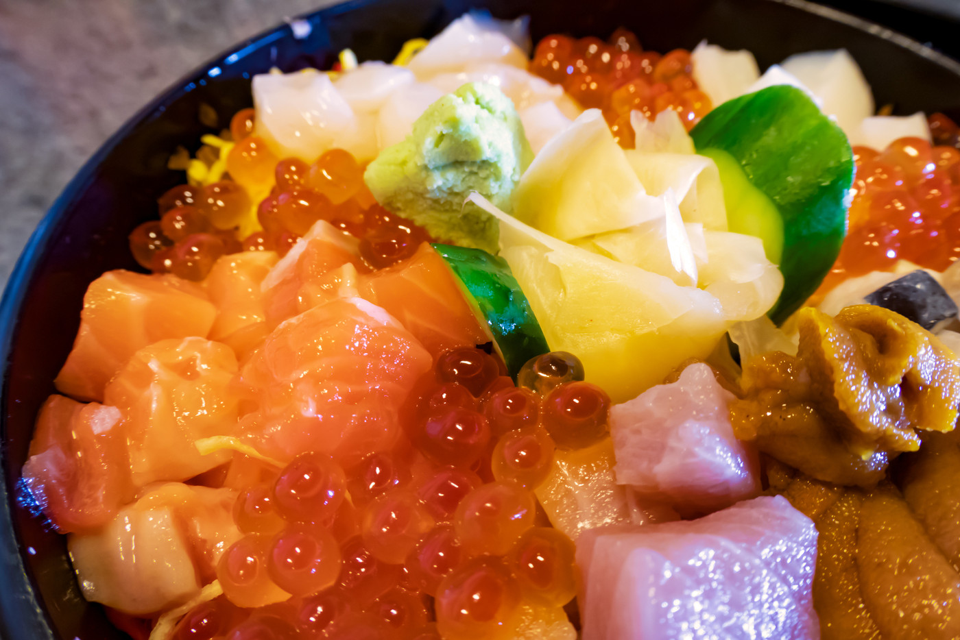 鮮祭り寿司丼 接写 左側 海鮮丼 ちらし寿司 北海道 知床 斜里
