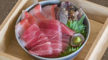 食事・飲み物 / 3